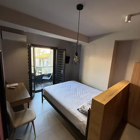 σπιτι στο κέντρο της λάρισας Apartment *